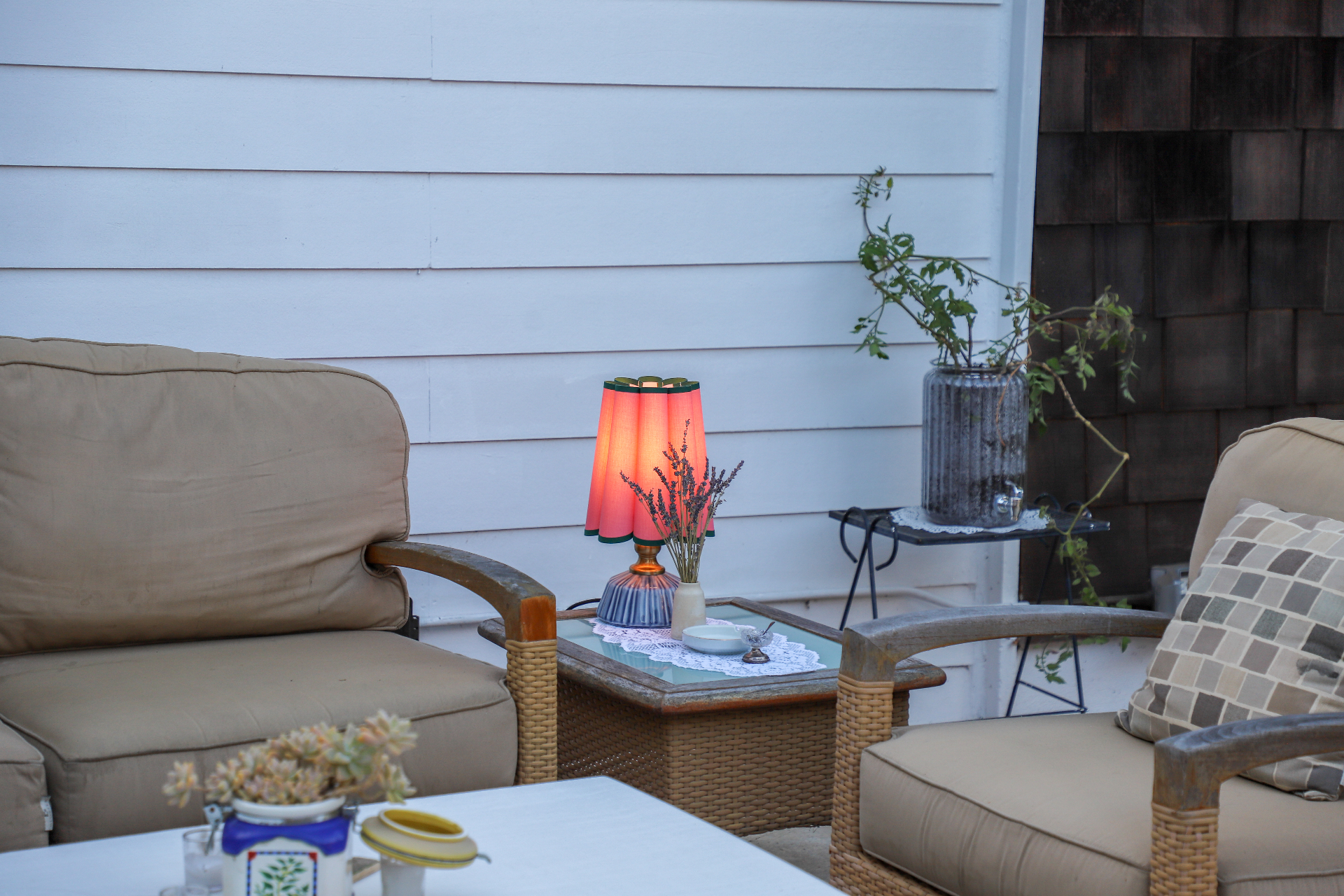 A vintage lamp at a Fogato evening